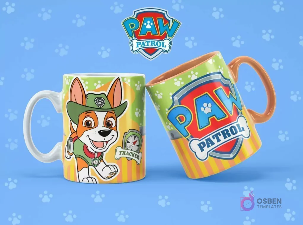 Taza de sublimación blanca con Tracker de Paw Patrol, junto a una taza verde con el logo de Paw Patrol, sobre fondo azul con huellas. Taza de sublimación blanca con Tracker de Paw Patrol, junto a una taza verde con el logo de Paw Patrol, sobre fondo azul con huellas.
