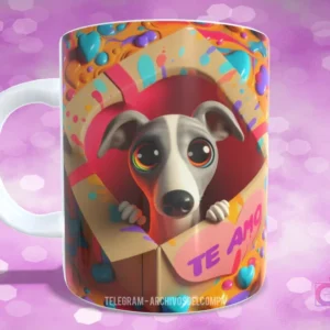 Taza sublimada con perrito Galgo italiano de ojos grandes en caja rasgada con corazones y 'TE AMO'