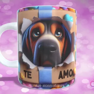 Taza sublimada con perrito Basset Hound de cerca en caja de regalo con cinta azul y 'TE AMO'