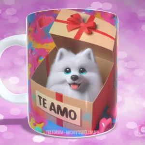 Taza con diseño de perrito Spitz blanco de ojos azules en caja de regalo con lazo rojo y 'TE AMO'