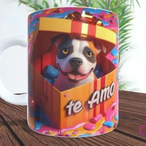 Taza sublimada con perrito American Bully/Staffy feliz en caja de regalo con lazo naranja y 'Te Amo'