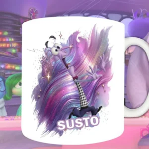 Plantilla de sublimación para taza con Susto (Temor) de Intensamente 2, diseño PNG morado con expresión de pánico intenso y fondo artístico púrpura brillante.