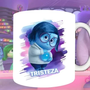Plantilla de sublimación para taza con Tristeza de Intensamente 2, diseño PNG azul con expresión melancólica y fondo artístico azul y morado.