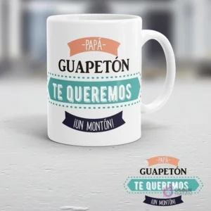 Taza blanca con diseño retro 'Papá Guapetón Te Queremos ¡Un Montón!' en tonos salmón y verde agua.