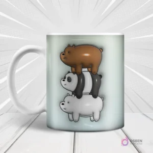 Mug blanco con diseño de sublimación de los tres osos de We Bare Bears apilados uno sobre otro: Pardo, Panda y Polar.