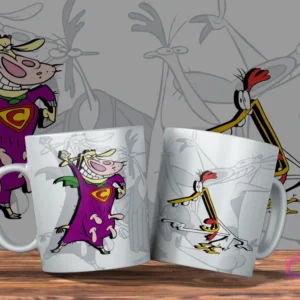 Dos tazas blancas con diseño de Vaca y Pollito. Una con Supervaca y la otra con Pollito. Fondo con siluetas grises de los personajes.