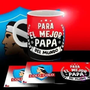 Taza sublimada con el escudo de Colo-Colo y la frase 'Para el Mejor Papá del Mundo', acompañada de las plantillas digitales superpuestas, sobre un fondo rojo y negro con el logo del equipo.