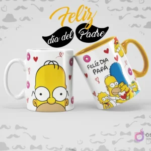 Dos tazas sublimadas de Los Simpson para el Día del Padre. Una taza blanca con la cara de Homer Simpson y otra taza amarilla con 'Feliz Día Papá' y la familia Simpson.