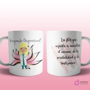 Mug mockup con diseño de periodista caricaturizada de cabello oscuro con traje rojo y micrófono, sobre fondo de flor morada con brillos y frase 'La flor que sintoniza a las personas con el mundo!', con íconos de noticias y comunicación.