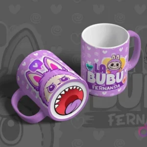 Mug de sublimación morado con diseño de Labubu de bocas y el nombre Fernanda, mostrando dos perspectivas.