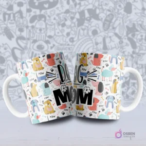 Mockup de dos tazas blancas con un patrón de perros animados en varios colores vivos y huellas de patas, acompañados de la frase 'DOG MOM'.