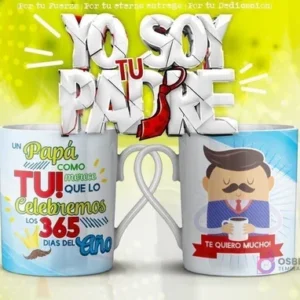 Mockup de dos tazas blancas unidas por el asa con diseños coloridos. La taza izquierda dice 'Un Papá como TÚ merece que lo Celebremos los 365 DÍAS del año' y la derecha muestra una caricatura de un hombre con bigote bebiendo café con el texto 'TE QUIERO MUCHO!'. El fondo general es verde y amarillo con el texto 3D 'YO SOY TU PADRE' y una corbata roja.