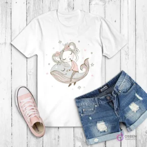 Polera blanca con ilustración de una niña durmiendo sobre una ballena, rodeada de estrellas rosadas
