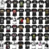Colección de poleras negras personalizadas con logos y arte de bandas de rock y metal como Queen, Metallica, Iron Maiden y Linkin Park, ejemplos del pack de vectores para sublimación.