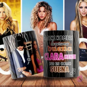 Taza de sublimación negra con diseño de Shakira y Bizarrap, y frase 'CLARA-MENTE no es como suena' con notas musicales