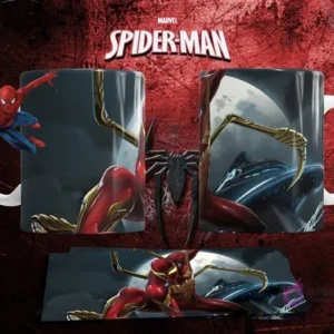 Mockup de taza sublimada con diseño del Iron Spider, traje rojo y dorado con patas metálicas, bajo la luz de la luna.