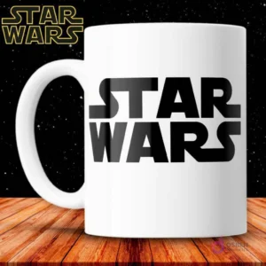 Taza de sublimación blanca con el clásico logo negro de Star Wars sobre un fondo de estrellas.