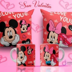 Plantillas de sublimación para tazas y cojines del Día del Amor con Mickey y Minnie en poses clásicas de amor, Minnie sosteniendo un corazón, fondos rojos con pequeños corazones.
