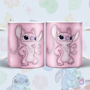 Par de tazas sublimadas con diseño 3D inflado de Angel posando con un guiño sobre fondo rosa claro con detalles de hibiscos.