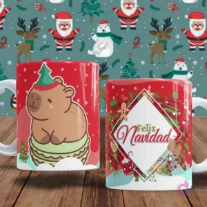 Dos tazas con ilustraciones navideñas. Una taza muestra un capibara con un árbol de Navidad en la cabeza, sobre una base festiva. La otra taza tiene el texto 'Feliz Navidad' con un hombre de jengibre y regalos.