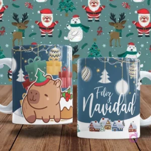 Par de tazas con capibaras y elementos navideños. Una taza muestra un capibara con un gorro de árbol, rodeado de regalos. La otra taza dice 'Feliz Navidad' con luces colgantes y casitas nevadas.