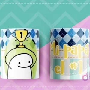 Taza sublimada con Flork sosteniendo un trofeo de campeón con el número 1 y la frase 'Mi papá el #1' sobre un fondo de rombos azul y verde.