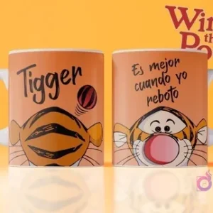 Taza sublimada de Tigger de Winnie the Pooh, naranja con rayas negras y la frase 'Es mejor cuando yo reboto'