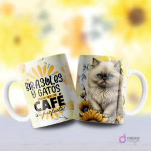 Mockup de dos tazas, una con diseño de gatito persa claro de ojos azules brillantes entre girasoles y otra con frase 'GIRASOLES Y GATOS HACEN QUE MI CAFÉ SEA PERFECTO'.