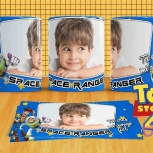 Mockup de tres tazas sublimadas con Woody, Buzz, marcianitos, un niño y la frase 'Tú eres mi amigo fiel'.